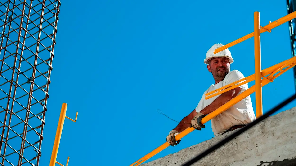 Un trabajador de la construcci&oacute;n, en una imagen de archivo