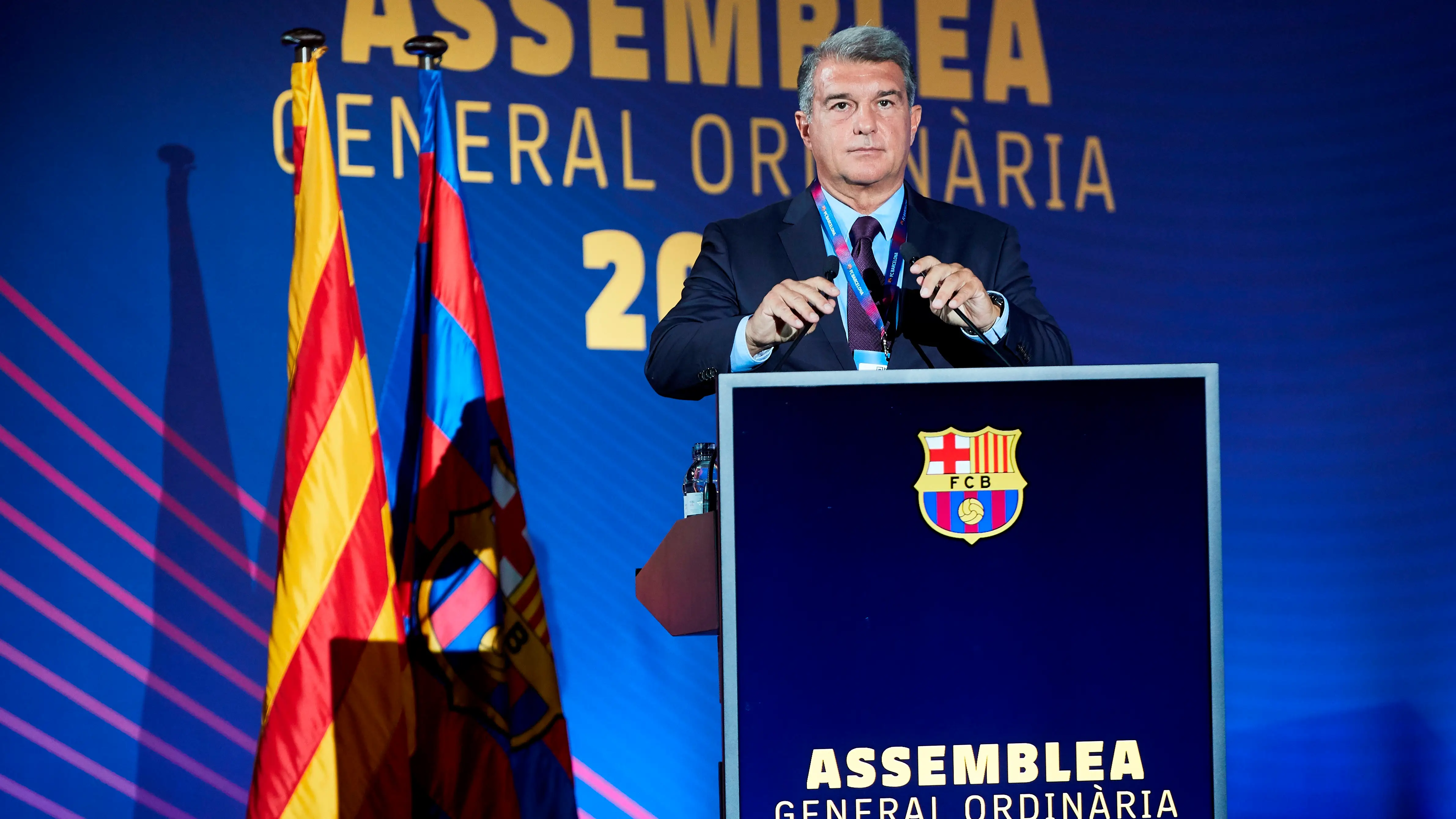 Laporta anuncia un referéndum sobre el Espai Barça si la Asamblea aprueba el proyecto Laporta anuncia un referéndum sobre el Espai Barça si la Asamblea aprueba el proyecto