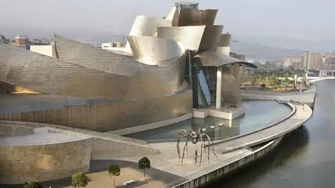 El Museo Guggenheim de Bilbao El Museo Guggenheim de Bilbao