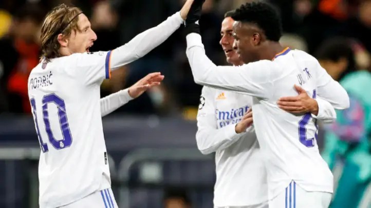 El Real Madrid se da un fest&iacute;n contra el Shakthar con un doblete de Vinicius