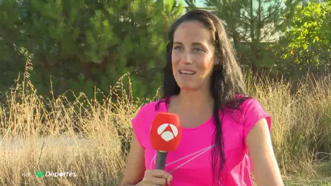 Carlota Serrano, la atleta que venció al cáncer de mama: "El deporte me ha servido como terapia" Carlota Serrano, la atleta que venció al cáncer de mama: "El deporte me ha servido como terapia"