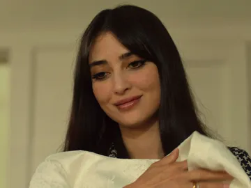 Müjgan recibe la sorpresa más bonita de parte de Yilmaz Müjgan recibe la sorpresa más bonita de parte de Yilmaz