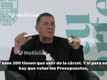 El duro discurso de Arnaldo Otegi ante Bildu sólo 7 horas después de su disculpa a las víctimas de ETA, presos por Presupuestos El duro discurso de Arnaldo Otegi ante Bildu sólo 7 horas después de su disculpa a las víctimas de ETA, presos por Presupuestos