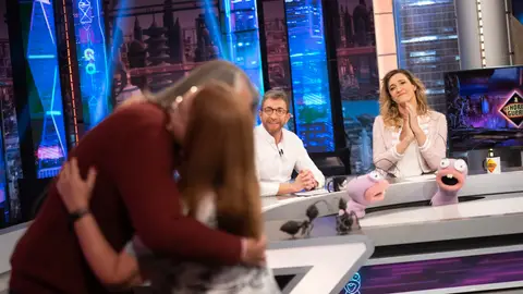 Abril Zamora se convierte en detective del amor: ¿detectará a las falsas parejas de 'El Hormiguero 3.0'? Abril Zamora se convierte en detective del amor: ¿detectará a las falsas parejas de 'El Hormiguero 3.0'?