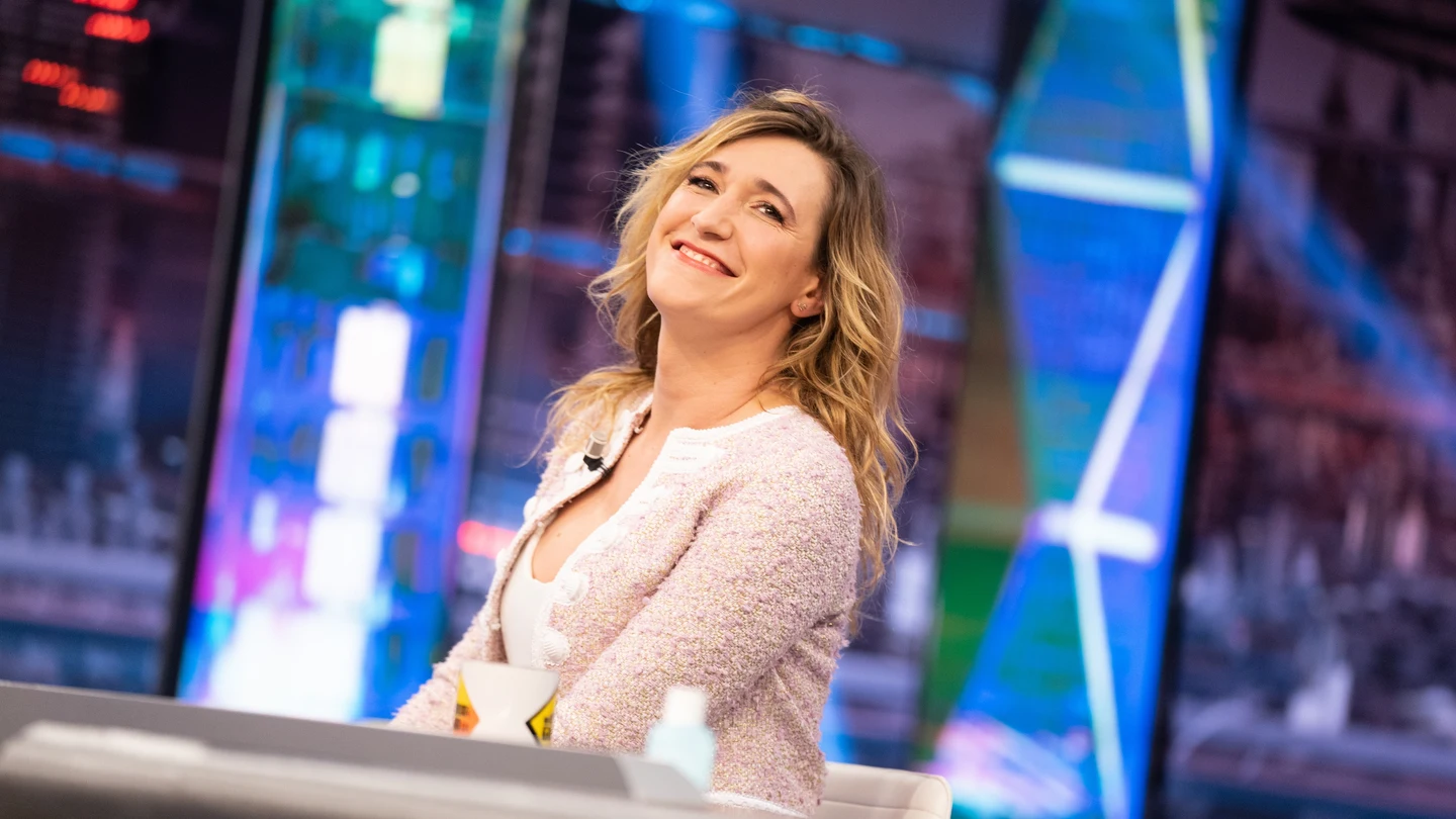 Abril Zamora reivindica su cambio de identidad: “¿A quién le importa quién soy y con quién me acuesto?” Un consejo para aplaudir