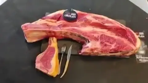 El chuletón de buey que pulveriza todos los récords con su casi 11 kilos El chuletón de buey que pulveriza todos los récords con su casi 11 kilos