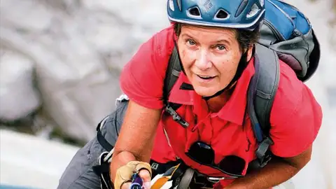 La gesta de Dierdre Wolownick, escala El Capitán a sus 70 años: "Quería ver cómo es estar en la cima de este monolito" La gesta de Dierdre Wolownick, escala El Capitán a sus 70 años: "Quería ver cómo es estar en la cima de este monolito"