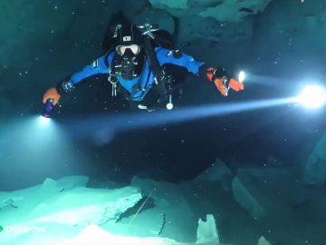 La cueva de Orda, la mayor cueva subacuática de cristal de yeso del mundo ubicada en Rusia