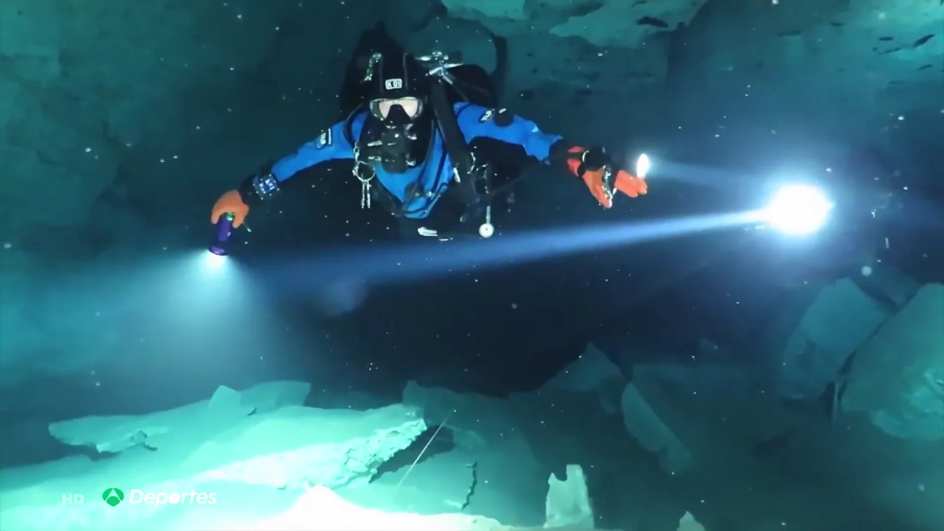La cueva de Orda, la mayor cueva subacuática de cristal de yeso del mundo ubicada en Rusia