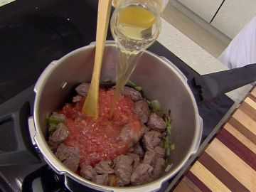 Una deliciosa salsa que combinar&aacute; a la perfecci&oacute;n con tus guisos de ternera