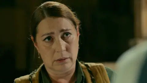 Hünkar a Demir: “¿Qué harás si Yilmaz descubre la verdad?” Hünkar a Demir: “¿Qué harás si Yilmaz descubre la verdad?”