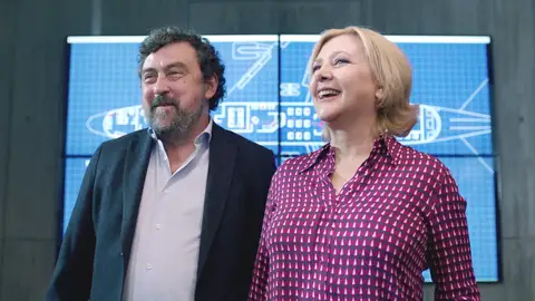 ¿Caras serias? Una caída y las nueces de macadamia provocan las risas en las tomas falsas del capítulo 8 de 'Los hombres de Paco' ¿Caras serias? Una caída y las nueces de macadamia provocan las risas en las tomas falsas del capítulo 8 de 'Los hombres de Paco'