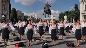 Azafatas de Alitalia Azafatas de Alitalia