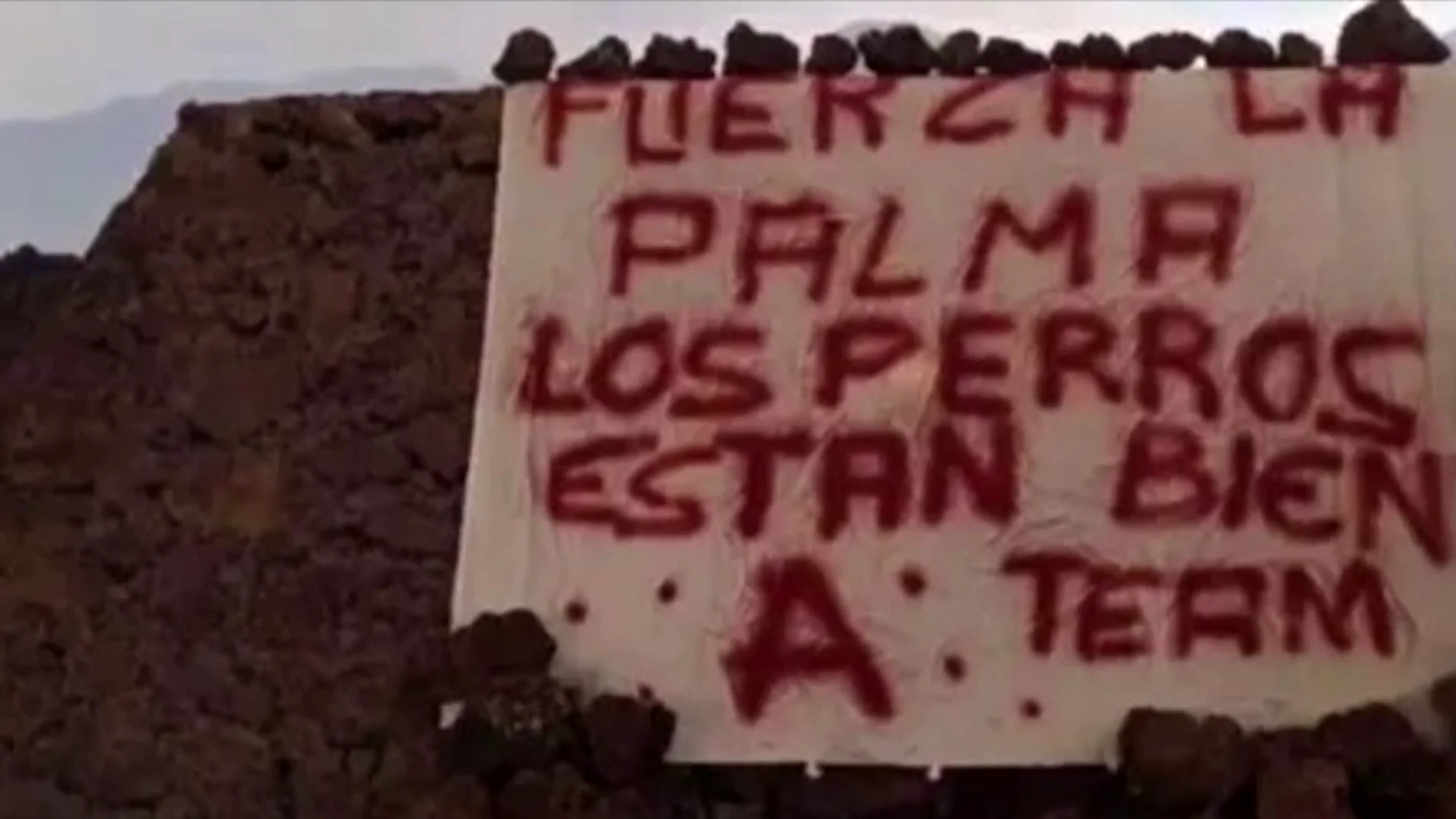 Cartel aparecido en un estanque de Todoque