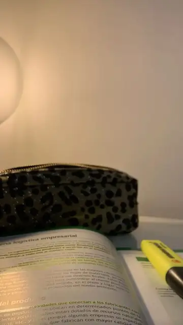 La contundente forma con la que Julia Janeiro desmiente que no estudia nada La contundente forma con la que Julia Janeiro desmiente que no estudia nada
