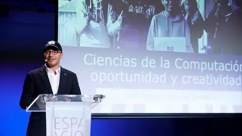 ¿Qué es Code.org y quién es Hadi Partovi, el profesor autodidacta que aprendió programación en medio de la guerra? ¿Qué es Code.org y quién es Hadi Partovi, el profesor autodidacta que aprendió programación en medio de la guerra?