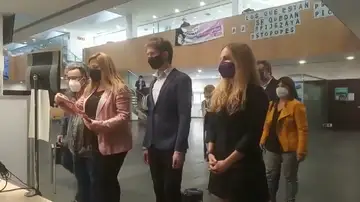 La oposición de Badalona registra la moción de censura contra Xavier García Albiol que se votará el 8 de noviembre La oposición de Badalona registra la moción de censura contra Xavier García Albiol que se votará el 8 de noviembre
