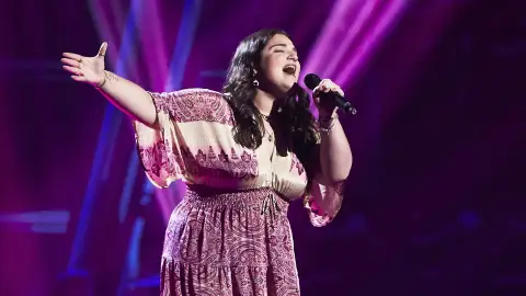 Paola Casas canta ‘Aunque no sea conmigo’ en las Audiciones a ciegas de ‘La Voz’ Paola Casas canta ‘Aunque no sea conmigo’ en las Audiciones a ciegas de ‘La Voz’