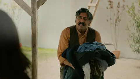 Saniye rompe con Gaffur y le pide el divorcio Saniye rompe con Gaffur y le pide el divorcio