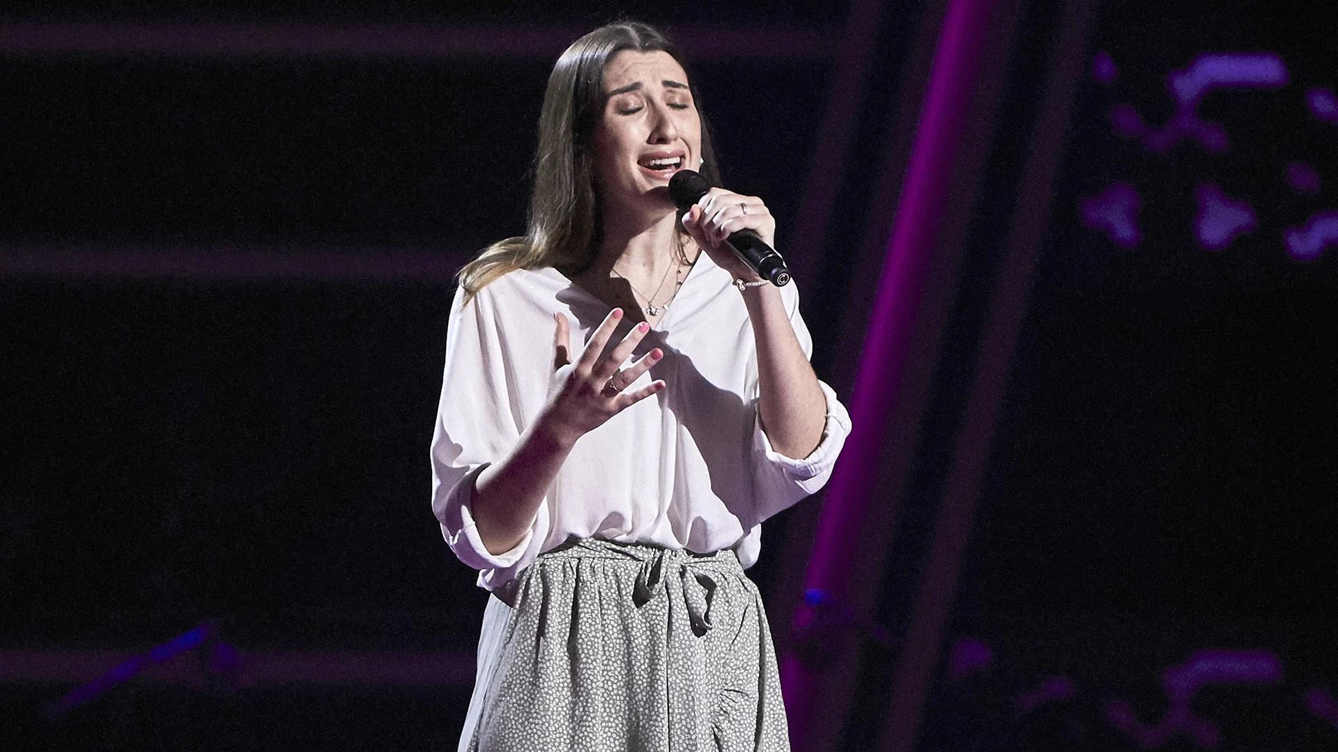 María Torregrosa canta ‘Comiéndote a besos’ en las Audiciones a ciegas de ‘La Voz’ María Torregrosa canta ‘Comiéndote a besos’ en las Audiciones a ciegas de ‘La Voz’