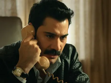 Yilmaz se enfrenta al padre de Müjgan: “Vamos a casarnos le guste o no” Yilmaz se enfrenta al padre de Müjgan: “Vamos a casarnos le guste o no”