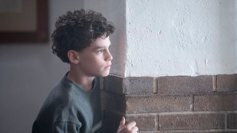 Joe Golberg de pequeño en flashbacks de 'You'