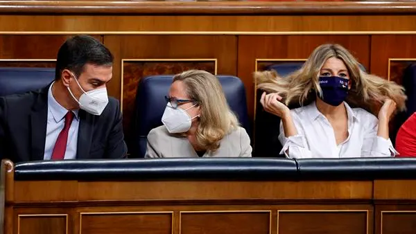 Pedro Sánchez, Nadia Calviño y Yolanda Díaz Pedro Sánchez, Nadia Calviño y Yolanda Díaz