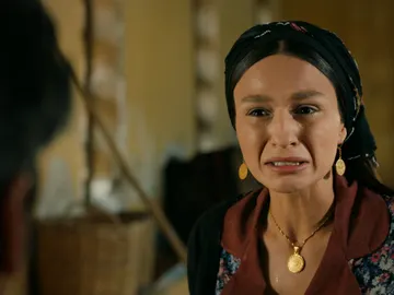 Saniye descubre que Seher espera un hijo de Gaffur Saniye descubre que Seher espera un hijo de Gaffur