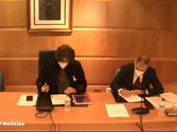 La alcaldesa de O Porriño expulsa a una concejala por llamarla "mentirosa" La alcaldesa de O Porriño expulsa a una concejala por llamarla "mentirosa"
