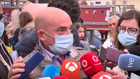 El portavoz de la familia del niño asesinado en Lardero: "Los padres están mataos" El portavoz de la familia del niño asesinado en Lardero: "Los padres están mataos"