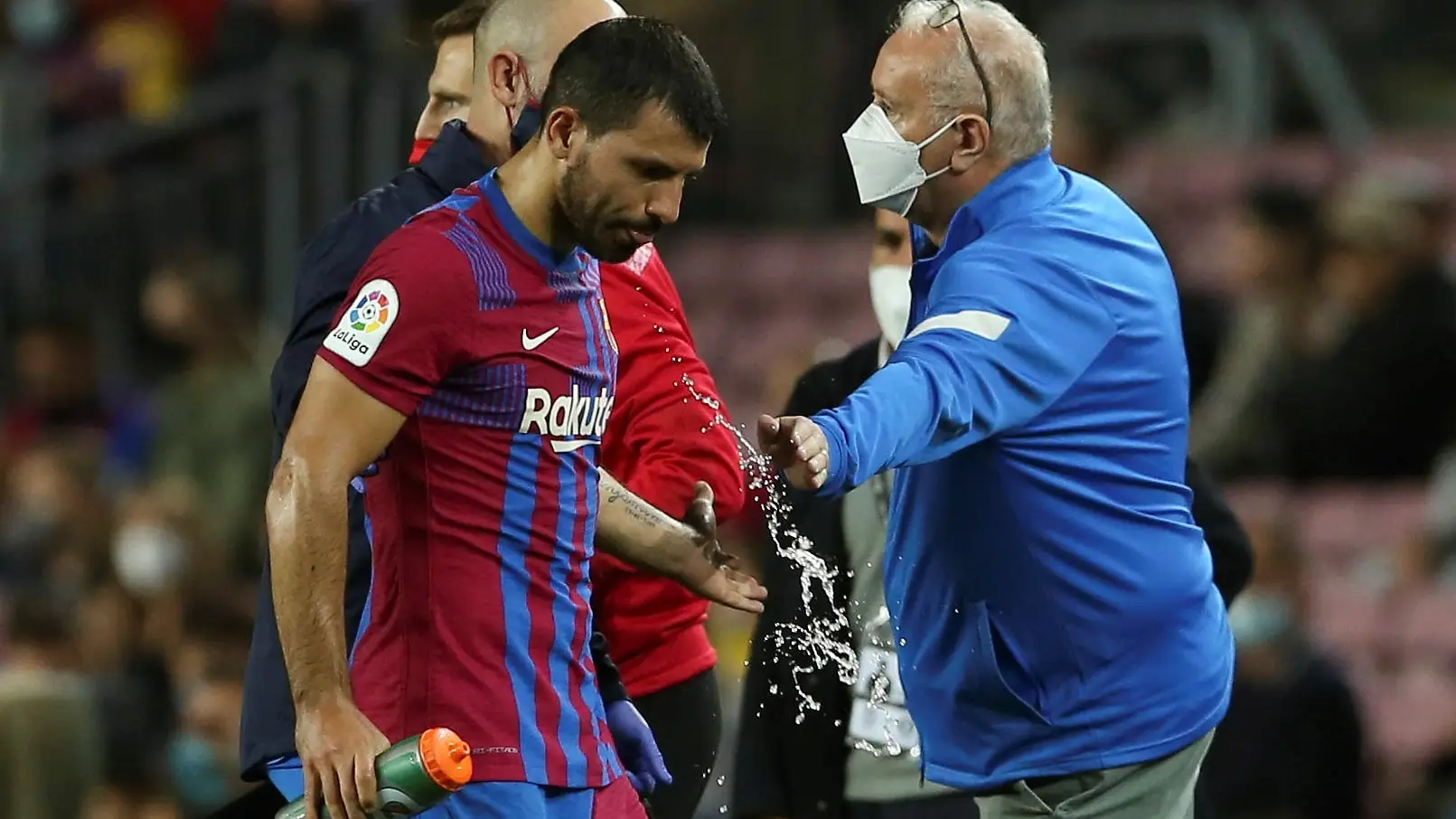 Agüero durante el partido Agüero durante el partido