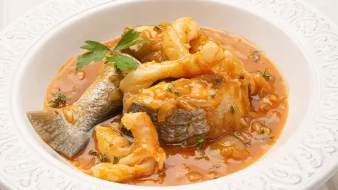 Dorada marinera, un guiso fabuloso en 10 minutos Dorada marinera, un guiso fabuloso en 10 minutos