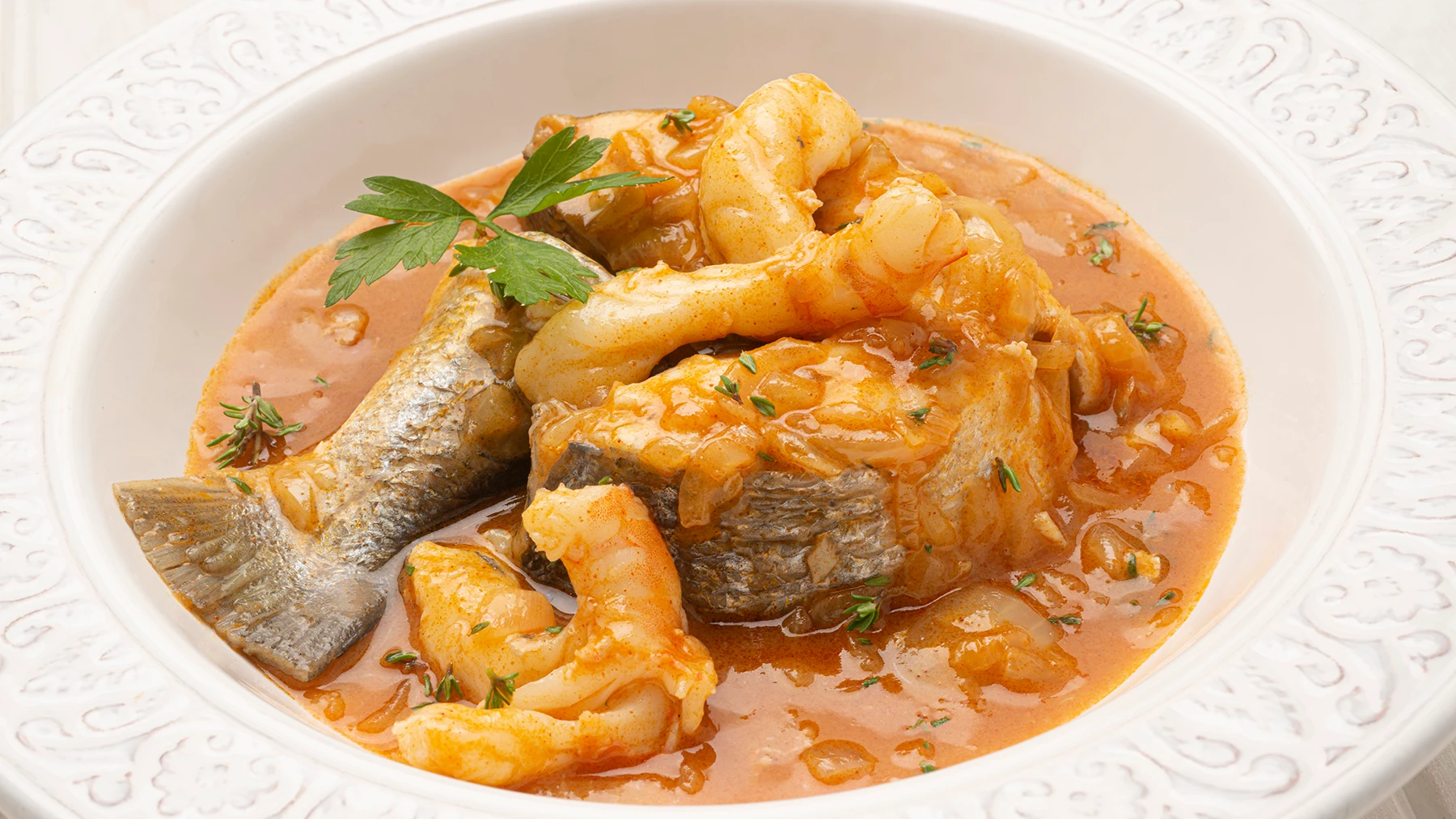 Dorada marinera, un guiso fabuloso en 10 minutos Dorada marinera, un guiso fabuloso en 10 minutos