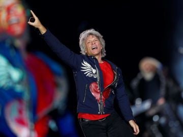 Bon Jovi cancela un concierto tras dar positivo por coronavirus poco antes de empezarlo