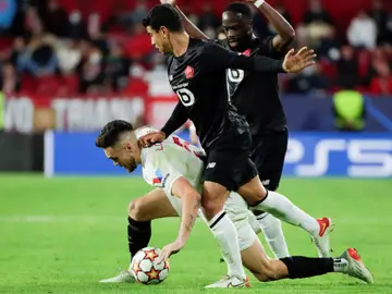 El Sevilla se complica el pase a octavos tras caer ante el Lille y el Villarreal sufre para ganar al Young Boys El Sevilla se complica el pase a octavos tras caer ante el Lille y el Villarreal sufre para ganar al Young Boys