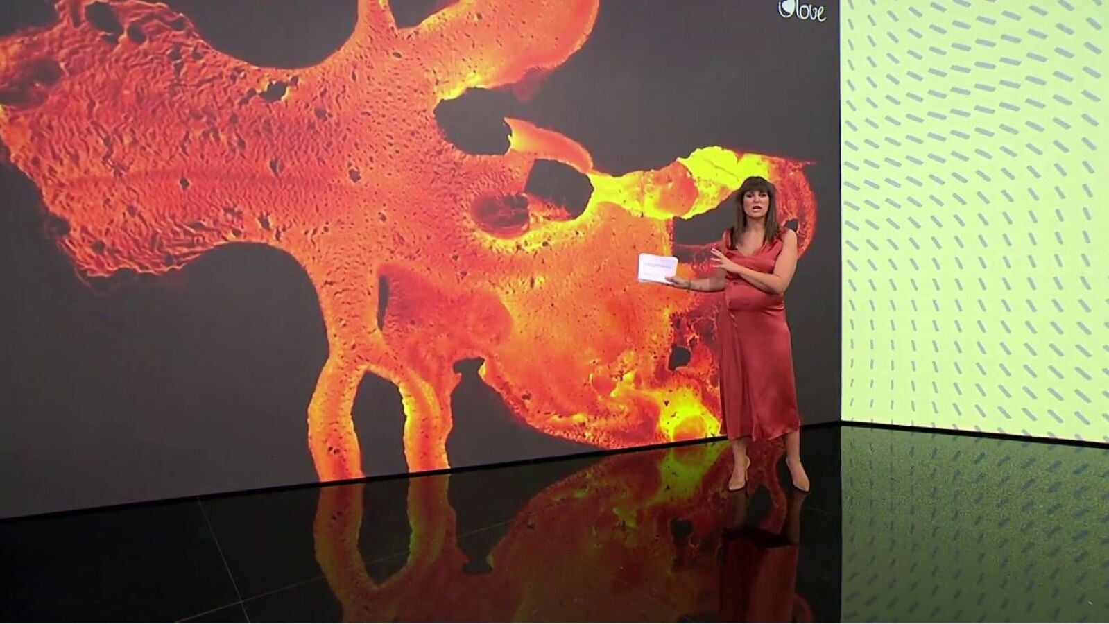 Las espectaculares imágenes de la formación de un río de lava del volcán de Cumbre Vieja 