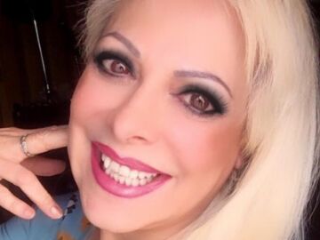 Muere Malicia, cantante de Las Grecas, días después de hacerse una liposupción