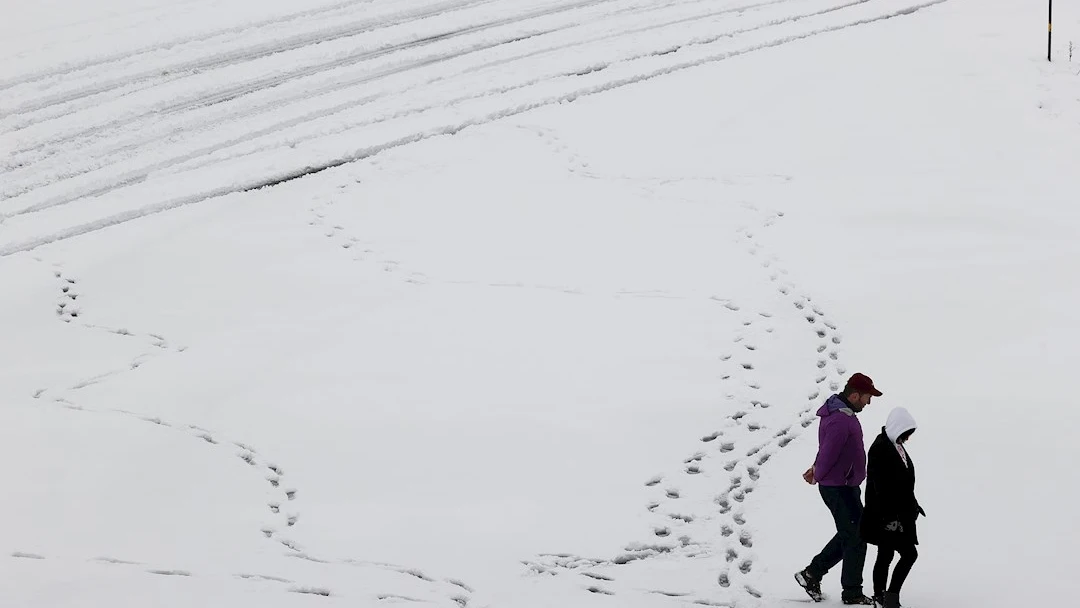 Llega la nieve a las montañas del norte de la Península Llega la nieve a las montañas del norte de la Península