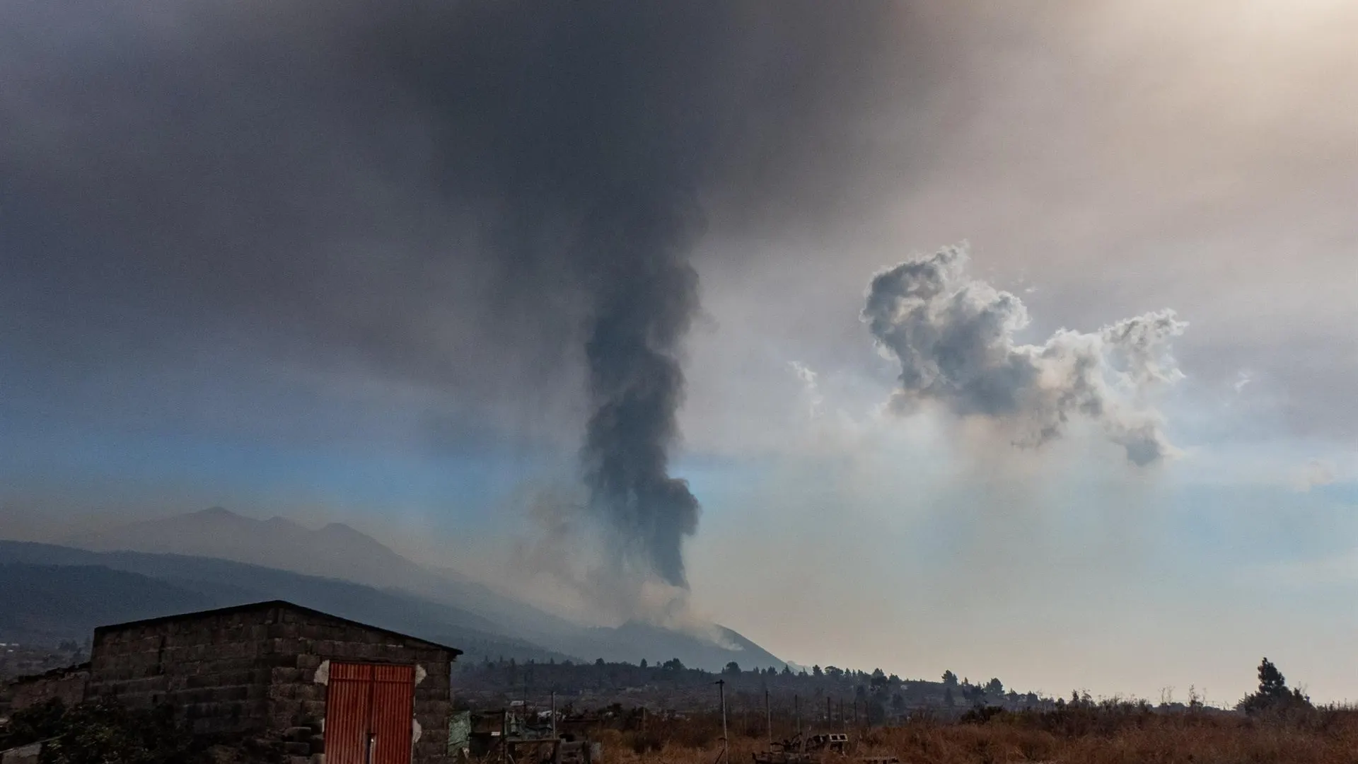 Ayudas, afectados por el volc&aacute;n de La Palma