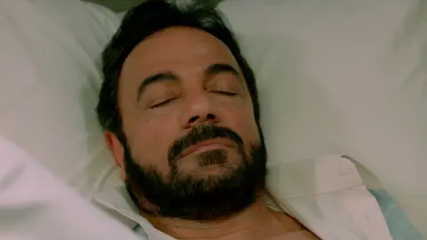 Yilmaz dispara a Fekeli por accidente Yilmaz dispara a Fekeli por accidente