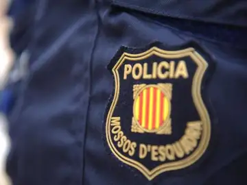 La Policía descubre una orgía ilegal con más de 70 personas después de que 2 participantes se equivocaran de casa La Policía descubre una orgía ilegal con más de 70 personas después de que 2 participantes se equivocaran de casa