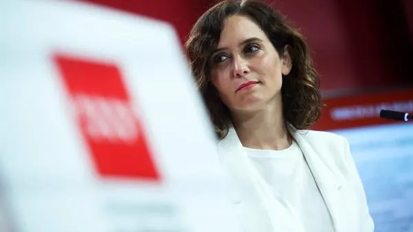 Ayuso ve el Gobierno de S&aacute;nchez como el "m&aacute;s autoritario", cree que con Almeida forma un "t&aacute;ndem ganador" y dice que le dijo a Casado "en privado" que iba a presentarse al congreso