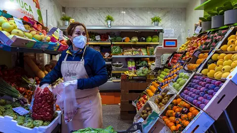 El paro cae en octubre en 734 persona, el primer descenso en este mes en más de 40 años El paro cae en octubre en 734 persona, el primer descenso en este mes en más de 40 años