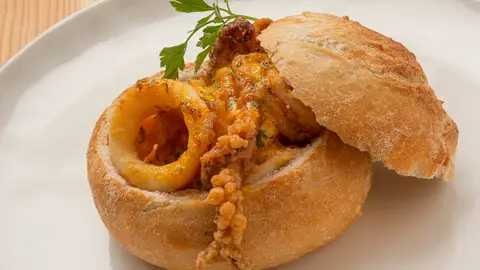 Arguiñano: "El que haga este bocadillo de calamares, le van a salir amigos por todas partes" Arguiñano: "El que haga este bocadillo de calamares, le van a salir amigos por todas partes"