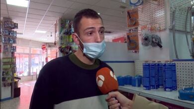Aumenta la venta de hornillos y linternas ante la amenaza del gran apagón europeo
