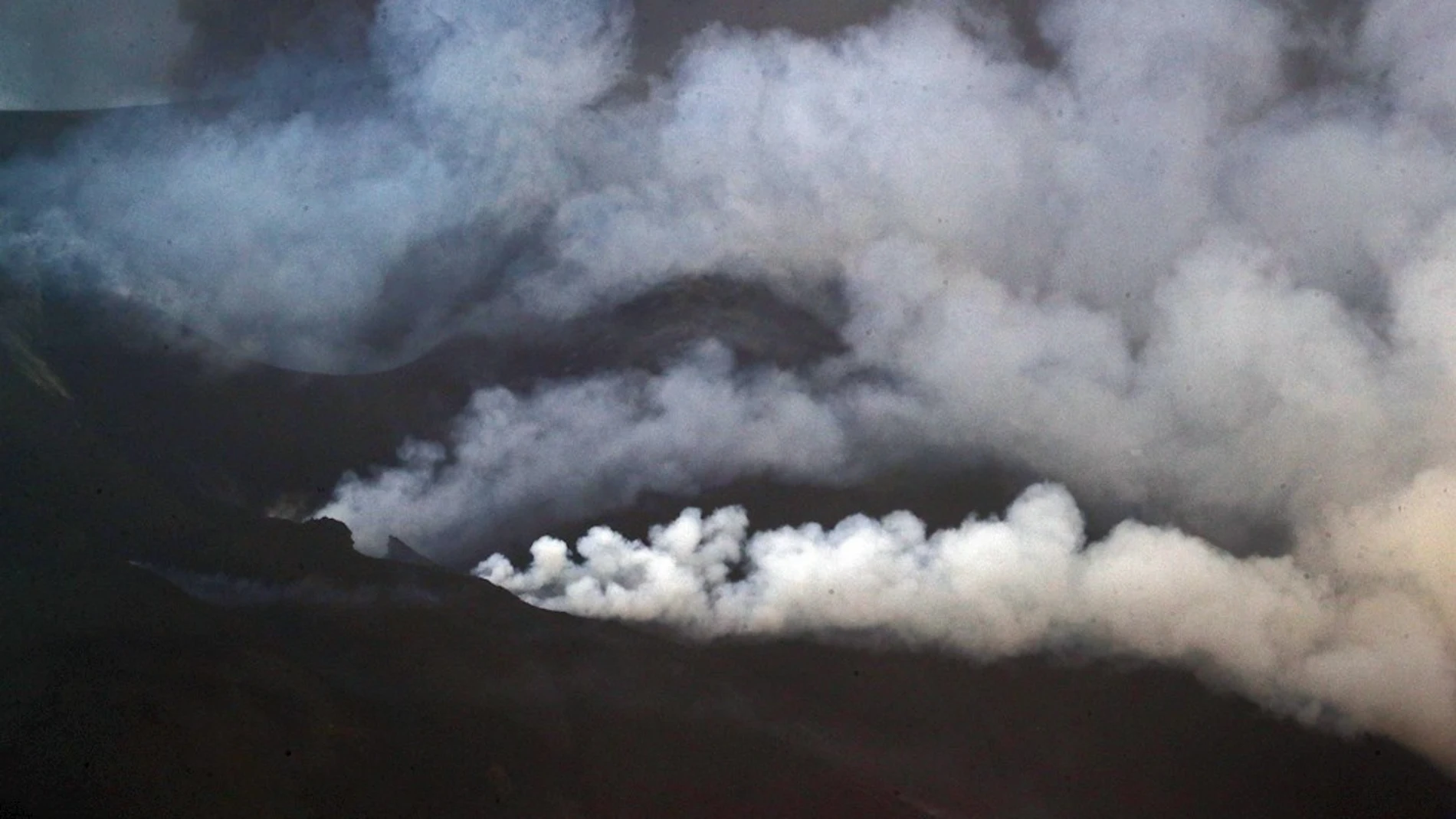 El volcán de Cumbre Vieja, en La Palma, continúa su actividad eruptiva cuando se cumple el día 46 desde que entró en erupción en septiembre