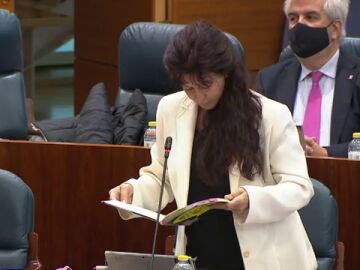 El vídeo de una diputada de Vox recitando una lista de sinónimos de clítoris en la Asamblea de Madrid