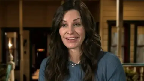 Courteney Cox habla sobre la nueva 'Scream' Courteney Cox habla sobre la nueva 'Scream'