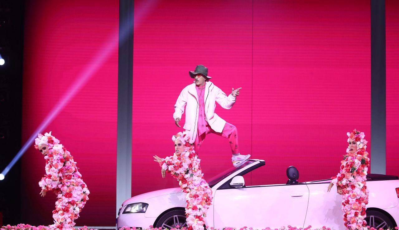 David Fernández se desdobla al ritmo de ‘Yo perreo sola’ de Bad Bunny