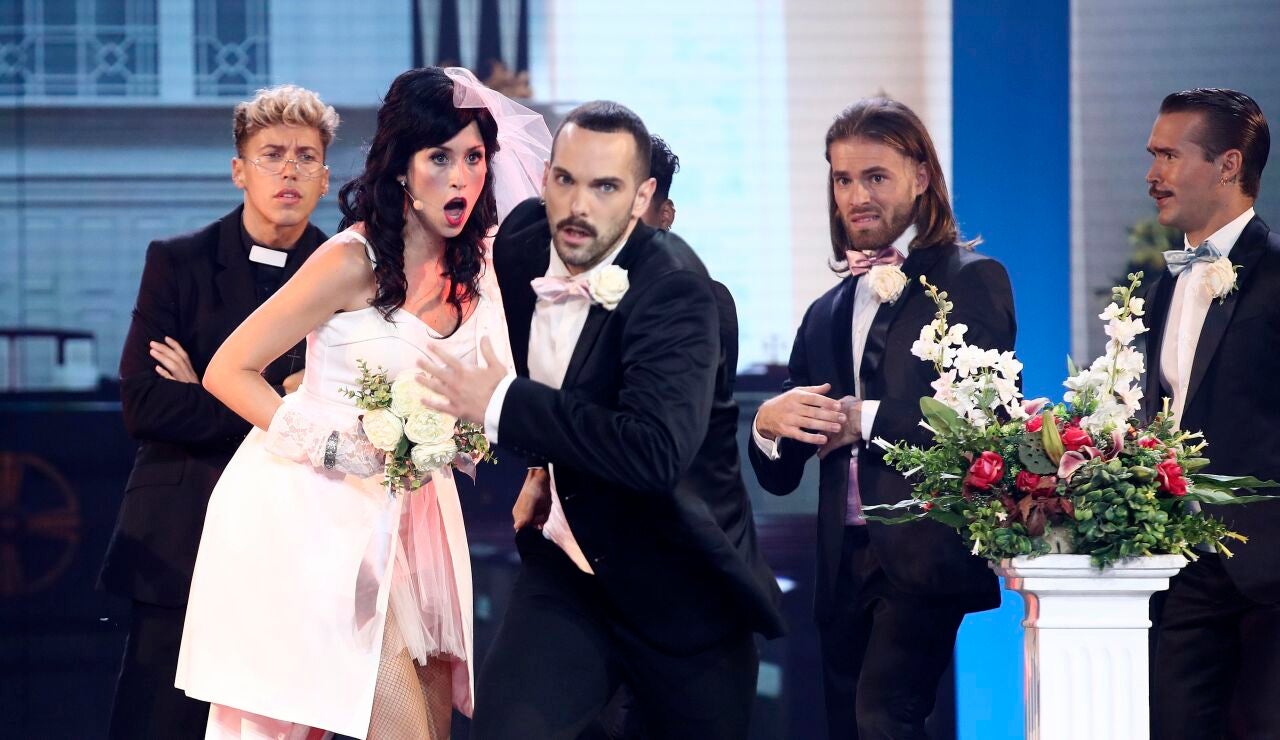 Eva Soriano, harta de idas y venidas como Katy Perry en ‘Hot n Cold’